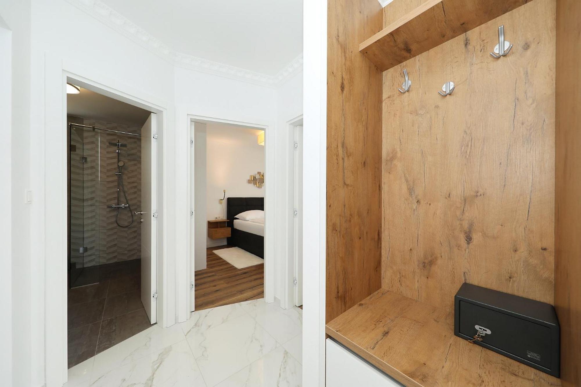 Villa Tin Apartments Tribanj-Kruscica Eksteriør billede